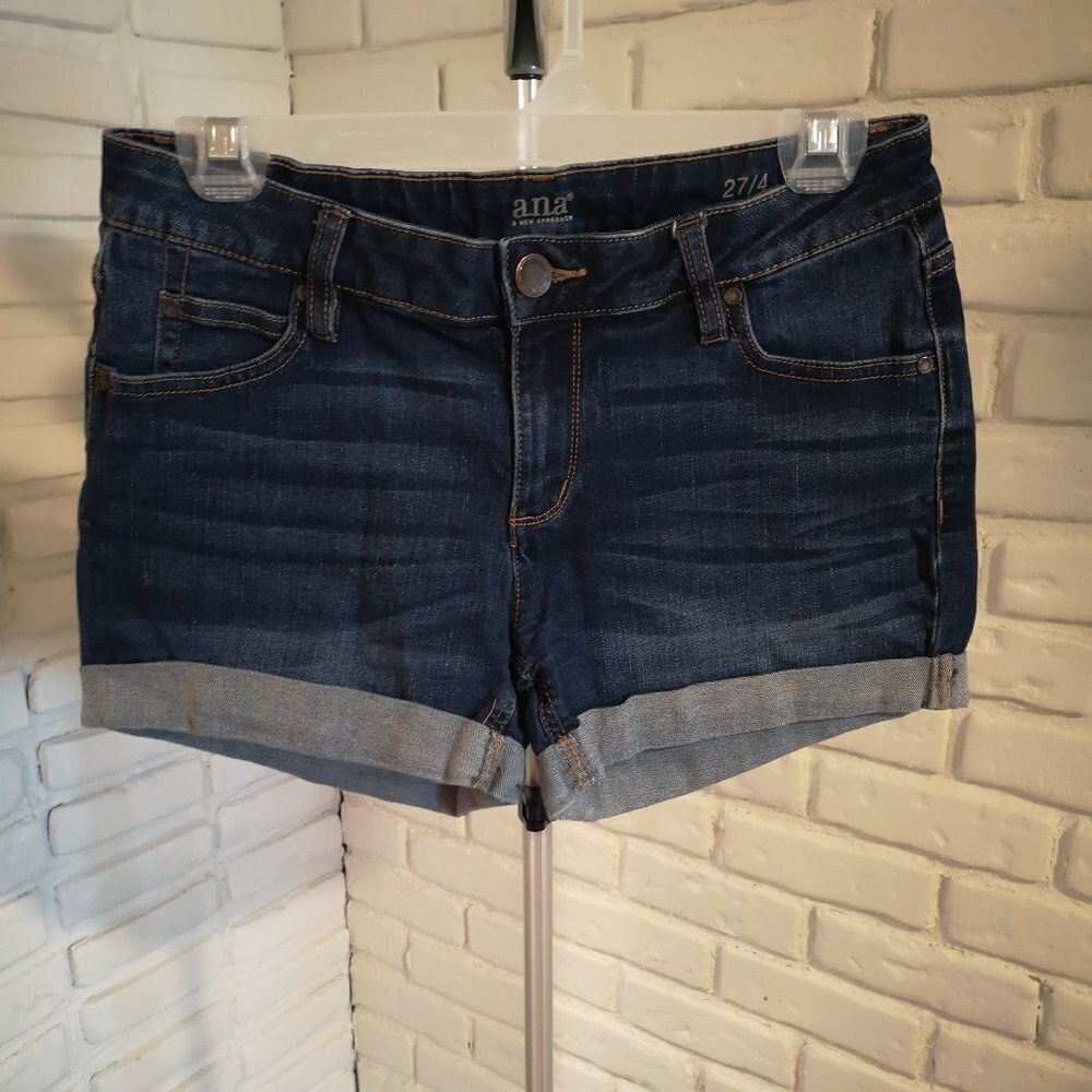 a.n.a. Ladies Medium Wash Zipper & Button Fly Jean Shorts